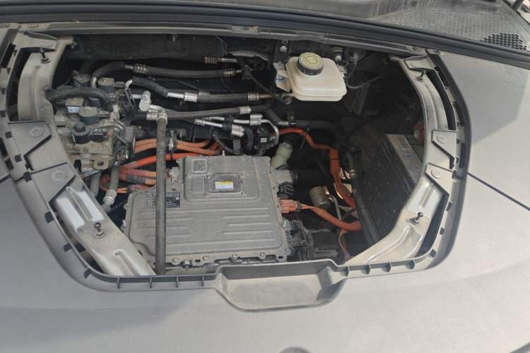 Used BYD Song PLUS New Energy 2024 Honor Edition EV 520km Luxury Model Engine Bay