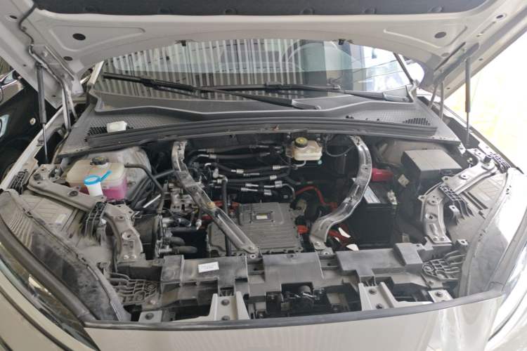 Used BYD Song PLUS New Energy 2024 Honor Edition EV 520km Premium Model Engine Bay