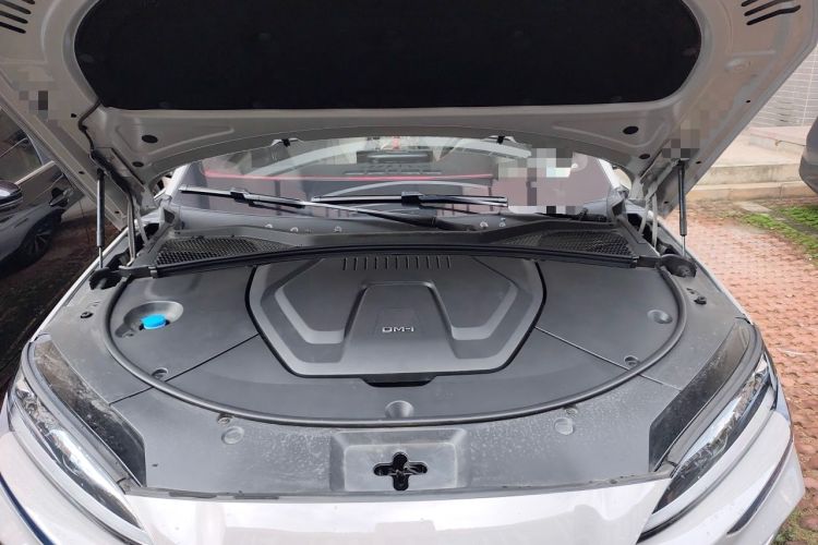 Used BYD Song PLUS New Energy 2024 HONOR Edition DM-i 71km Luxury Model Engine Bay