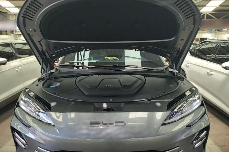 Used BYD Song PLUS New Energy 2024 HONOR Edition DM-i 110km Flagship Model Engine Bay