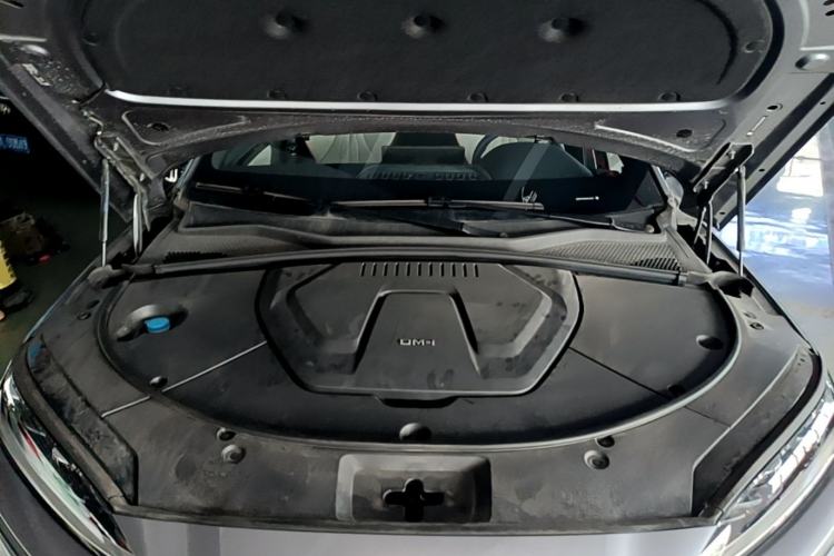 Used BYD Song PLUS New Energy 2024 HONOR Edition DM-i 150km Flagship PLUS Engine Bay