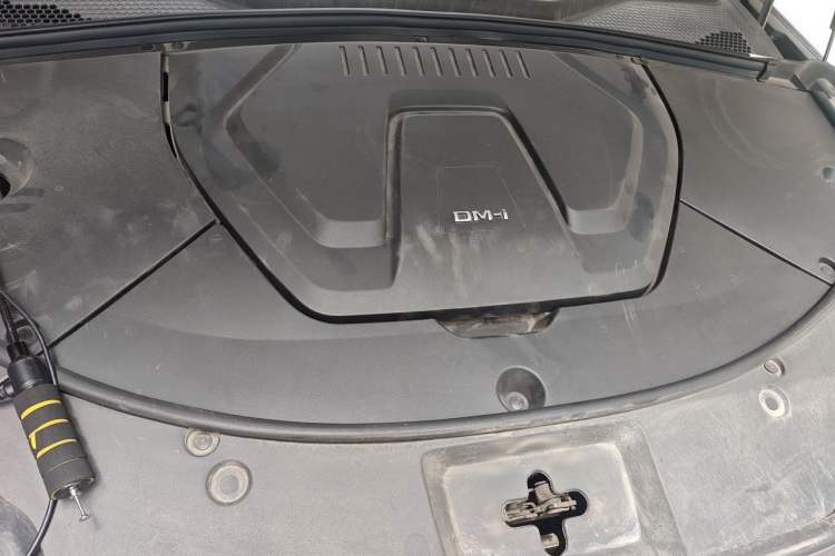 Used BYD Song PLUS New Energy 2024 HONOR Edition DM-i 110km Flagship Model Engine Bay