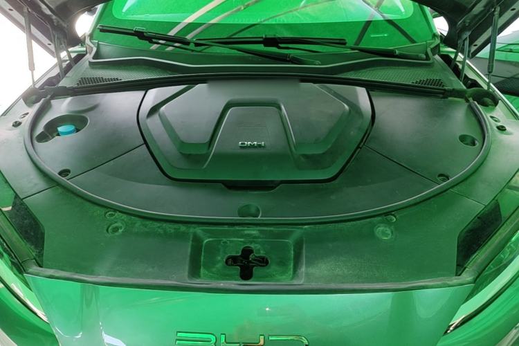 Used BYD Song PLUS New Energy 2024 HONOR Edition DM-i 110km Flagship Model Engine Bay