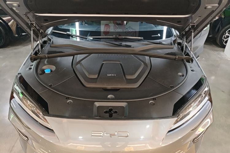Used BYD Song PLUS New Energy 2024 HONOR Edition DM-i 110km Flagship Model Engine Bay