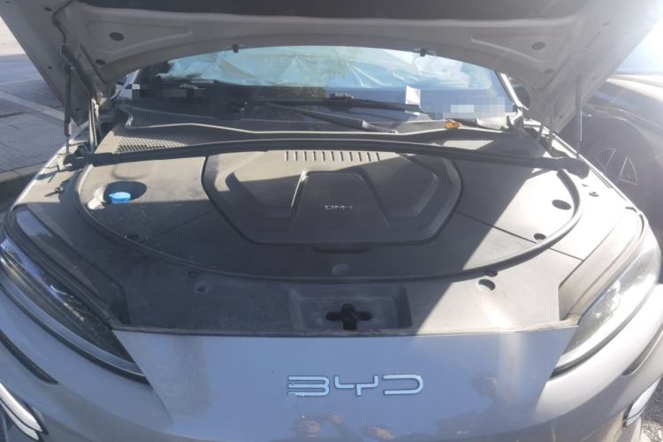 Used BYD Song PLUS New Energy 2024 HONOR Edition DM-i 110km Flagship PLUS Engine Bay