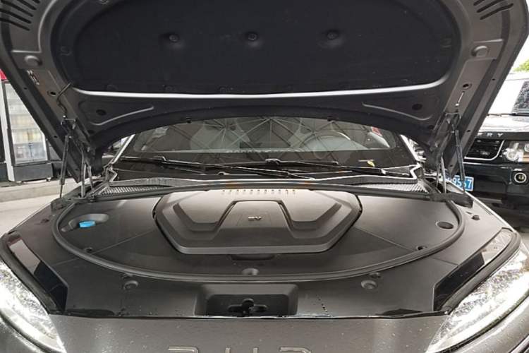 Used BYD Song PLUS New Energy 2024 Honor Edition EV 520km Flagship Model Engine Bay