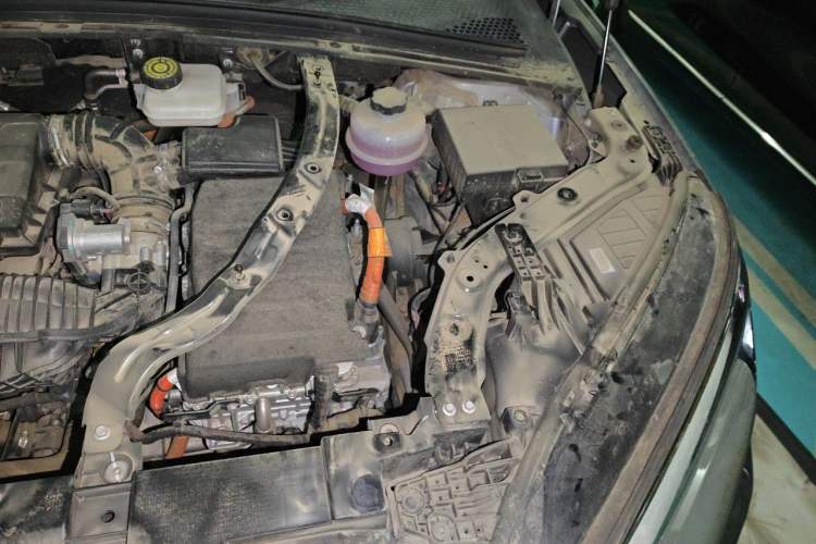 Used BYD Song PLUS New Energy 2024 HONOR Edition DM-i 110km Flagship Model Engine Bay Left
