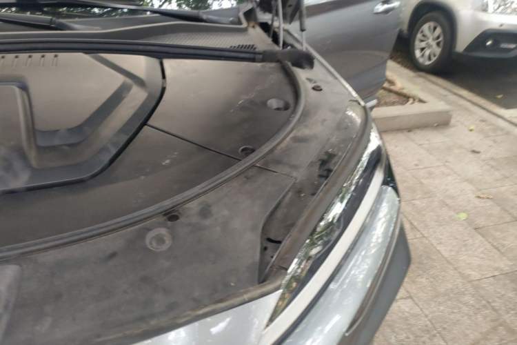Used BYD Song PLUS New Energy 2024 HONOR Edition DM-i 110km Flagship PLUS Engine Bay Left
