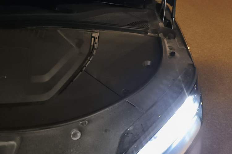 Used BYD Song PLUS New Energy 2024 HONOR Edition DM-i 150km Flagship PLUS Engine Bay Left