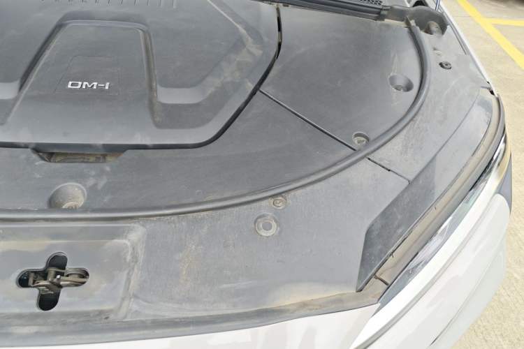 Used BYD Song PLUS New Energy 2024 HONOR Edition DM-i 110km Flagship Model Engine Bay Left