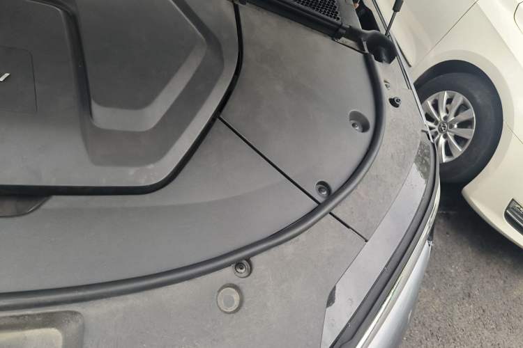 Used BYD Song PLUS New Energy 2024 Honor Edition EV 520km Premium Model Engine Bay Left