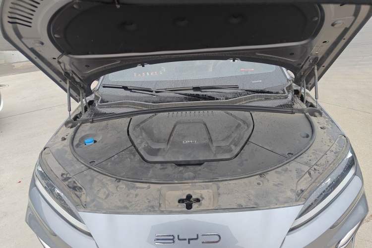 Used BYD Song PLUS New Energy 2024 HONOR Edition DM-i 110km Flagship PLUS Engine Bay