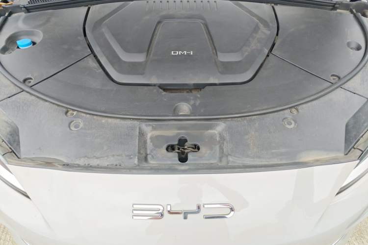 Used BYD Song PLUS New Energy 2024 HONOR Edition DM-i 110km Flagship Model Engine Bay