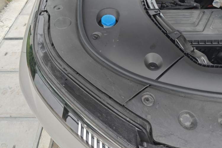 Used BYD Song PLUS New Energy 2024 HONOR Edition DM-i 110km Flagship PLUS Engine Bay Right