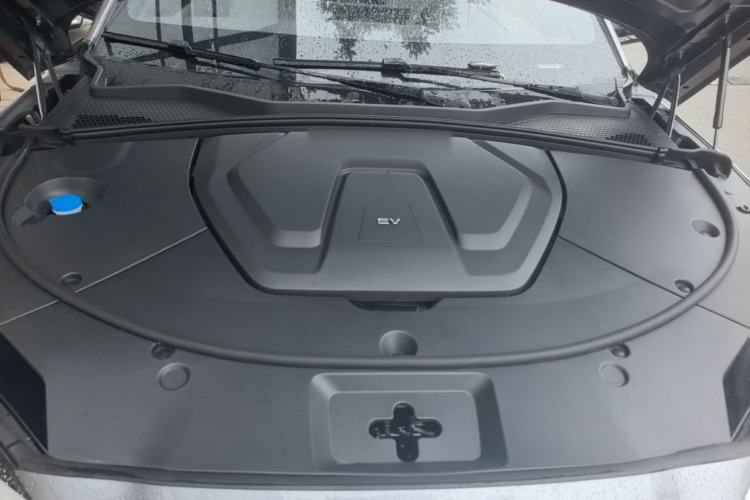 Used BYD Song PLUS New Energy 2024 EV 520km Navigation Glory Edition Engine Bay