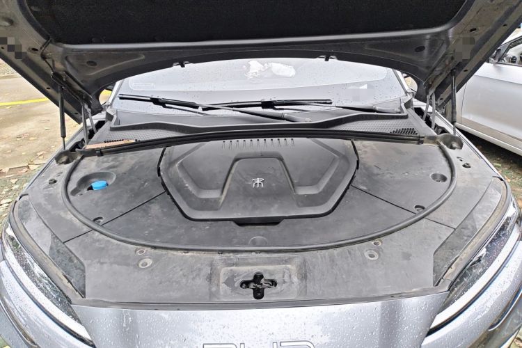 Used BYD Song PLUS New Energy 2024 Honor Edition EV 520km Luxury Model Engine Bay