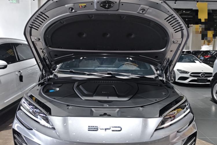 Used BYD Song PLUS New Energy 2024 HONOR Edition DM-i 150km Flagship PLUS Engine Bay