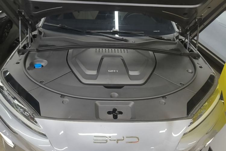 Used BYD Song PLUS New Energy 2024 HONOR Edition DM-i 110km Flagship Model Engine Bay