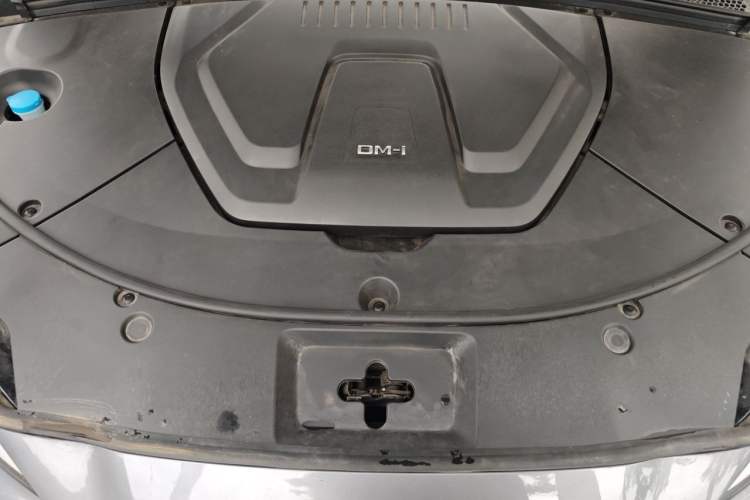 Used BYD Song PLUS New Energy 2024 HONOR Edition DM-i 110km Flagship Model Engine Bay