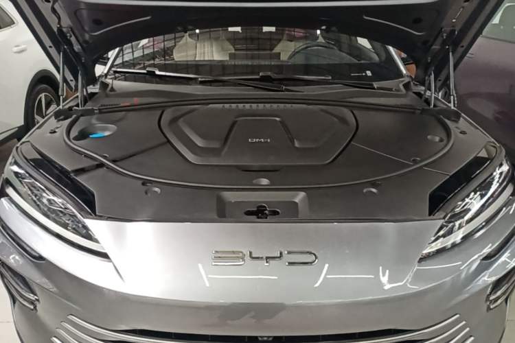 Used BYD Song PLUS New Energy 2024 HONOR Edition DM-i 110km Flagship Model Engine Bay