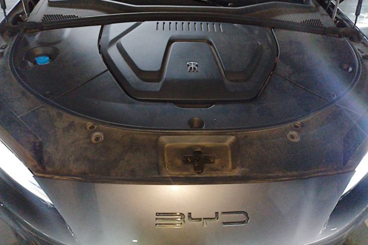 Used BYD Song PLUS New Energy 2024 Honor Edition EV 520km Luxury Model Engine Bay