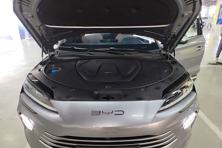 Used BYD Song PLUS New Energy 2024 HONOR Edition DM-i 110km Flagship PLUS Engine Bay