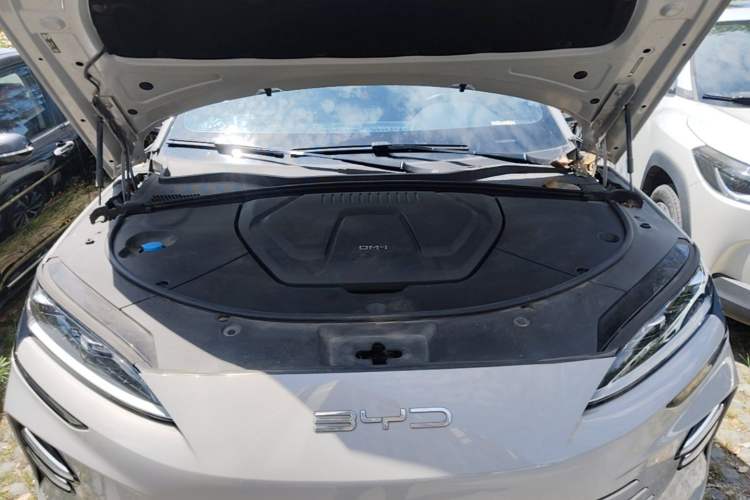 Used BYD Song PLUS New Energy 2024 HONOR Edition DM-i 110km Flagship Model Engine Bay