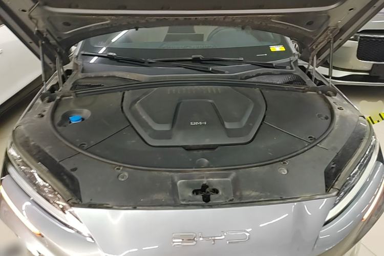 Used BYD Song PLUS New Energy 2024 HONOR Edition DM-i 110km Flagship PLUS Engine Bay