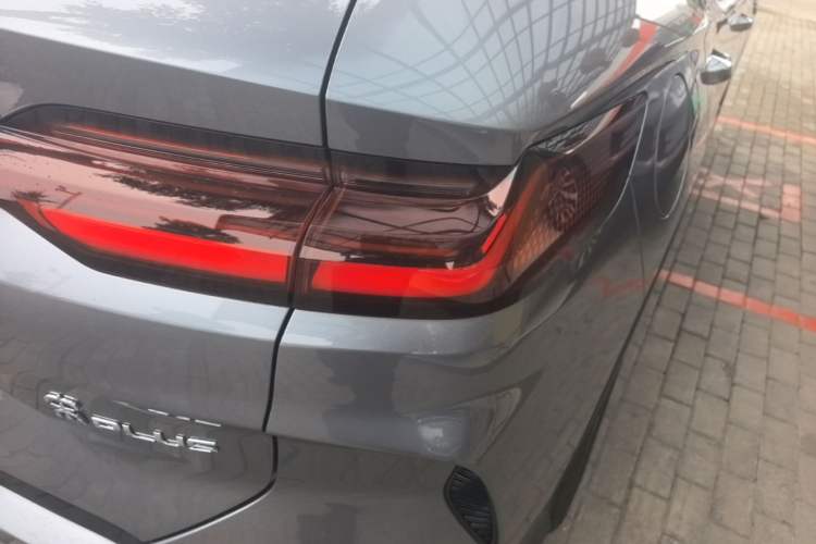 Used BYD Song PLUS New Energy 2024 Honor Edition EV 520km Flagship Model Exterior 3