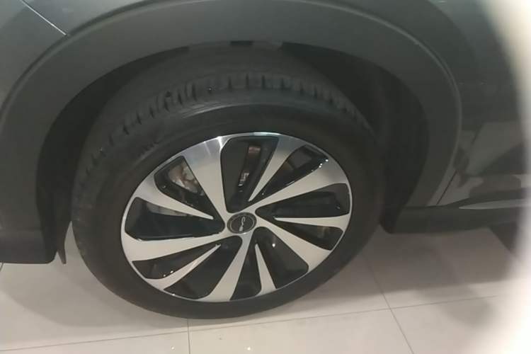 Used BYD Song PLUS New Energy 2024 HONOR Edition DM-i 71km Luxury Model Exterior 4