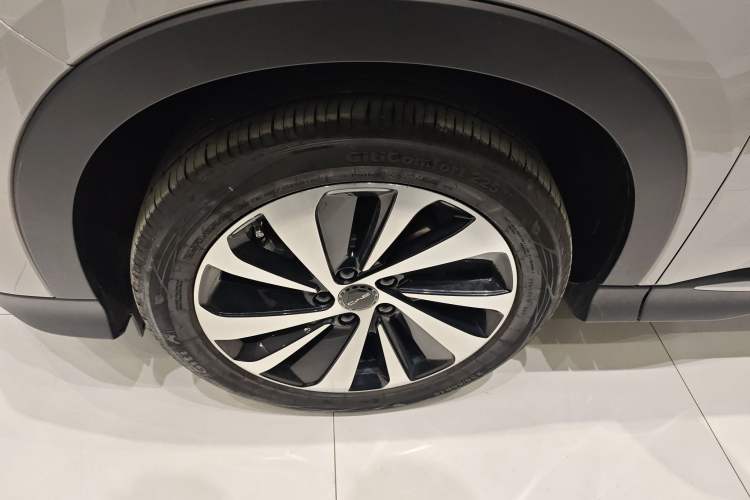 Used BYD Song PLUS New Energy 2024 HONOR Edition DM-i 110km Flagship Model Exterior 4