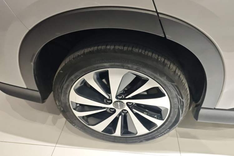 Used BYD Song PLUS New Energy 2024 HONOR Edition DM-i 110km Flagship Model Exterior 5