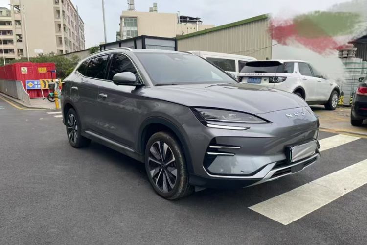 Used BYD Song PLUS New Energy 2024 Honor Edition EV 520km Flagship Model Exterior 6