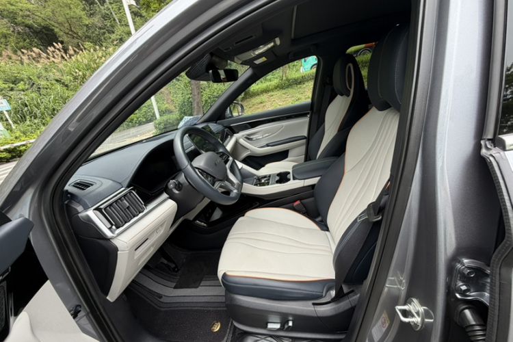 Used BYD Song PLUS New Energy 2024 Honor Edition EV 520km Flagship Model Exterior 8