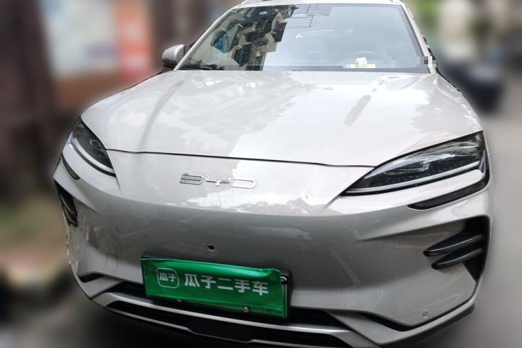 Used BYD Song PLUS New Energy 2024 EV 520km Navigation Glory Edition Front