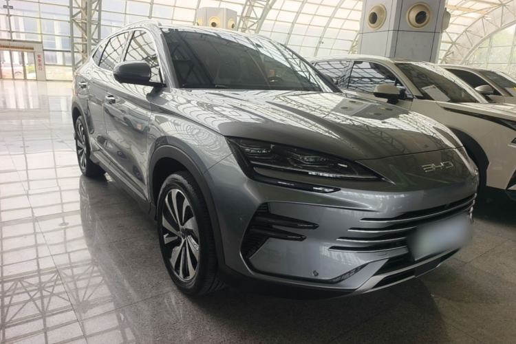 Used BYD Song PLUS New Energy 2024 HONOR Edition DM-i 150km Flagship PLUS Front Right 45 Deg