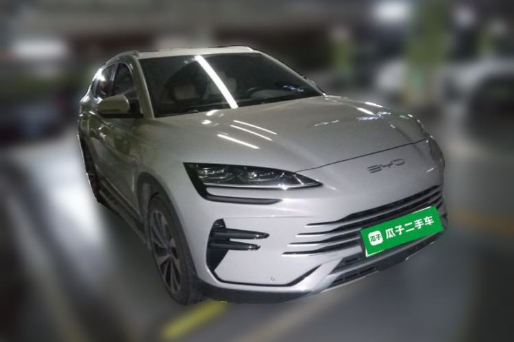 Used BYD Song PLUS New Energy 2024 HONOR Edition DM-i 110km Flagship Model Front Right 45 Deg