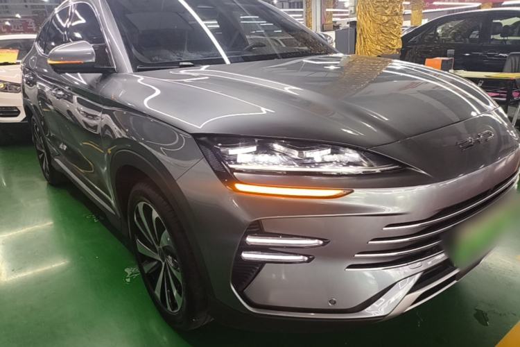 Used BYD Song PLUS New Energy 2024 HONOR Edition DM-i 110km Flagship Model Front Right 45 Deg