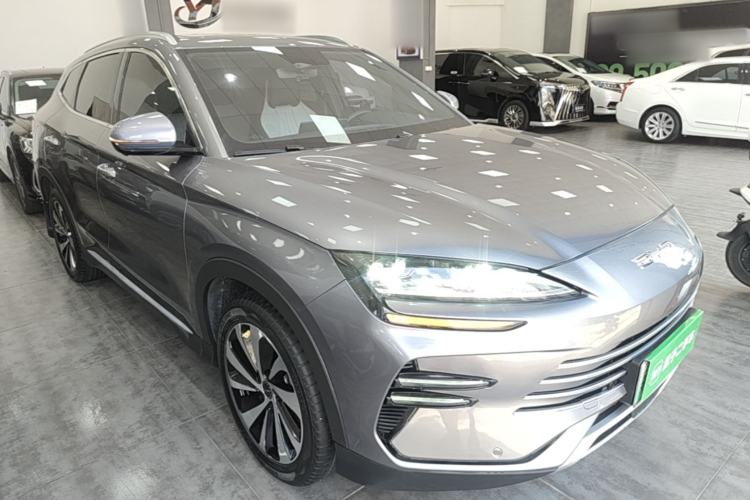 Used BYD Song PLUS New Energy 2024 HONOR Edition DM-i 110km Flagship Model Front Right 45 Deg
