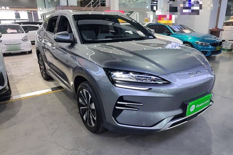 Used BYD Song PLUS New Energy 2024 Honor Edition EV 520km Flagship Model Front Right 45 Deg