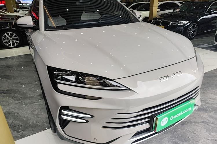 Used BYD Song PLUS New Energy 2024 HONOR Edition DM-i 110km Flagship Model Front Right 45 Deg