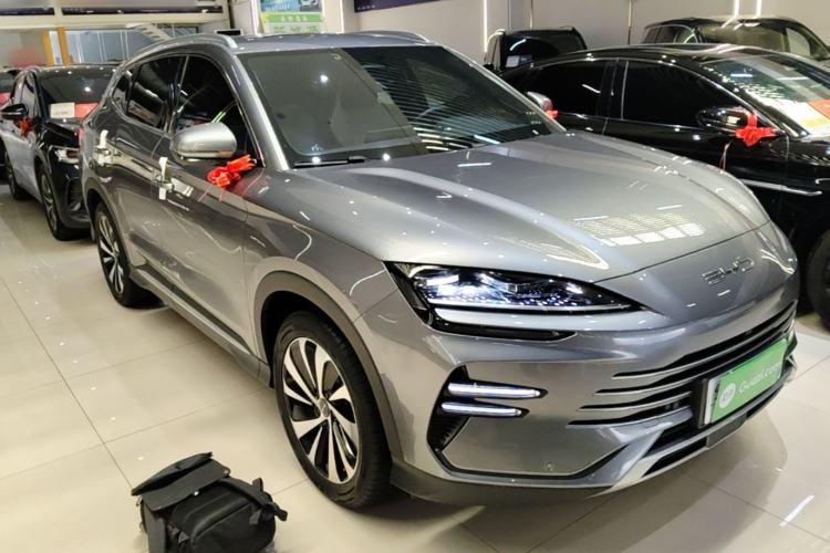 Used BYD Song PLUS New Energy 2024 HONOR Edition DM-i 110km Flagship PLUS Front Right 45 Deg