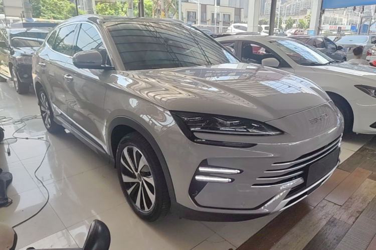 Used BYD Song PLUS New Energy 2024 HONOR Edition DM-i 110km Flagship Model Front Right 45 Deg