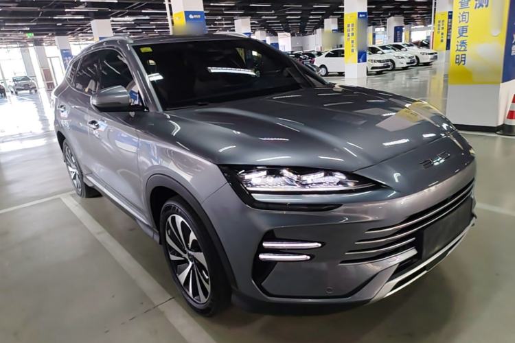 Used BYD Song PLUS New Energy 2024 HONOR Edition DM-i 110km Flagship PLUS Front Right 45 Deg