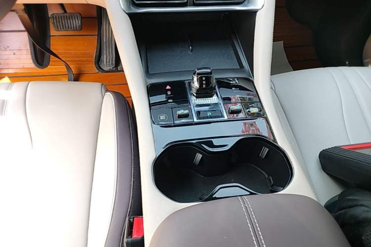 Used BYD Song PLUS New Energy 2024 HONOR Edition DM-i 110km Flagship Model Gear Lever