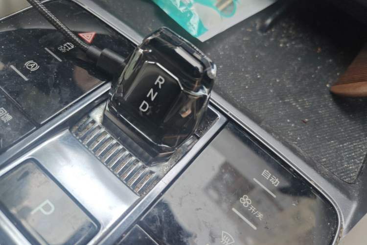 Used BYD Song PLUS New Energy 2024 Honor Edition EV 520km Luxury Model Gear Lever