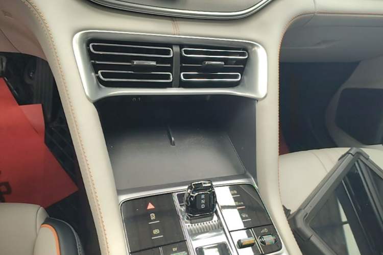 Used BYD Song PLUS New Energy 2024 HONOR Edition DM-i 110km Flagship Model Gear Lever