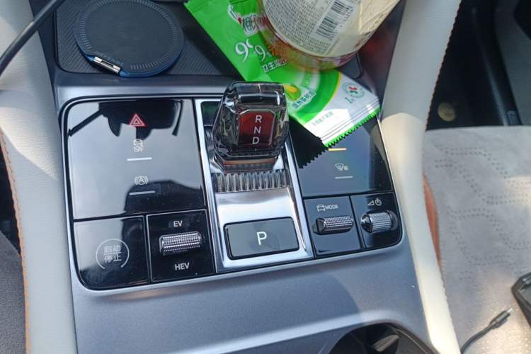 Used BYD Song PLUS New Energy 2024 HONOR Edition DM-i 71km Luxury Model Gear Lever