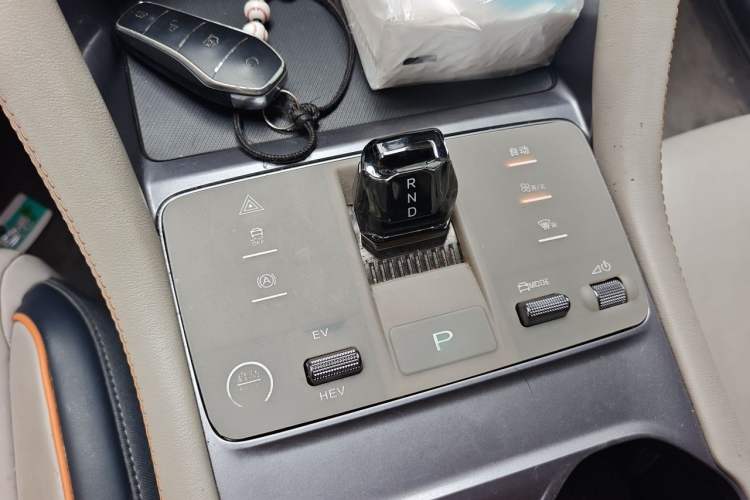 Used BYD Song PLUS New Energy 2024 HONOR Edition DM-i 110km Flagship Model Gear Lever