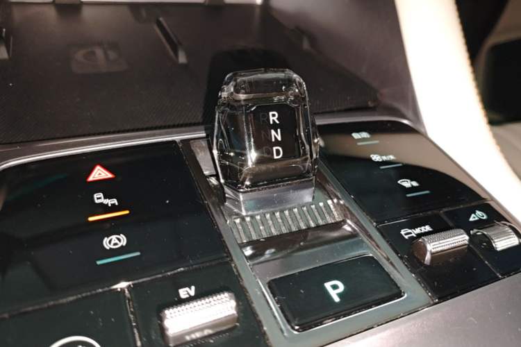 Used BYD Song PLUS New Energy 2024 HONOR Edition DM-i 150km Flagship PLUS Gear Lever